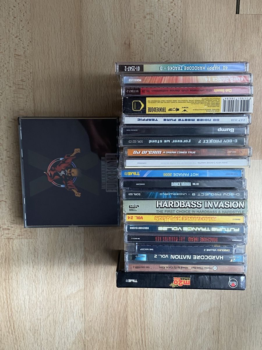 CD: CD Hardcore Techno Trance compilation – Usato da Mezzovico venduto da AnGy-AnGy 1