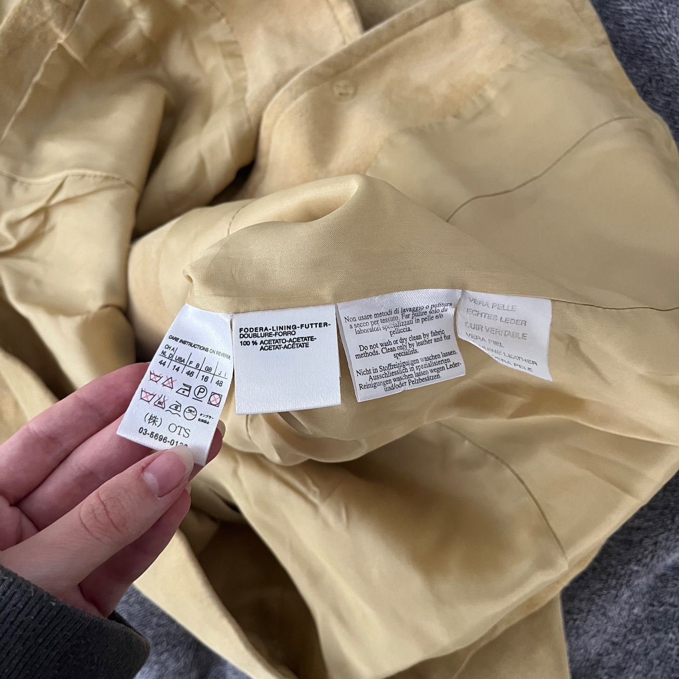Max Mara Jacken: Max Mara Wildleder Blazer – Gebraucht aus Zug von saskia-chiara 5