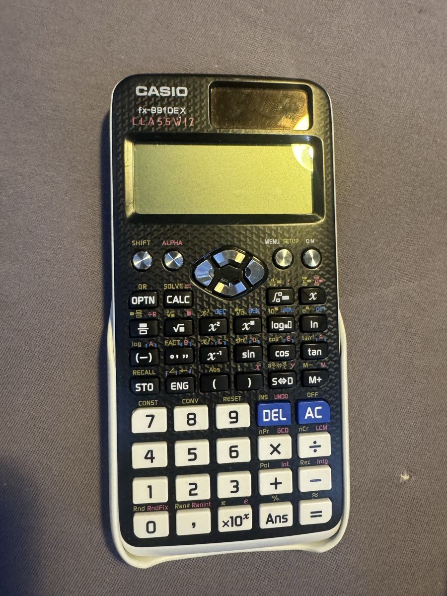 Casio Calculatrices: Casio Taschenrechner ClassWiz – D'occasion à Bülach par maneyy