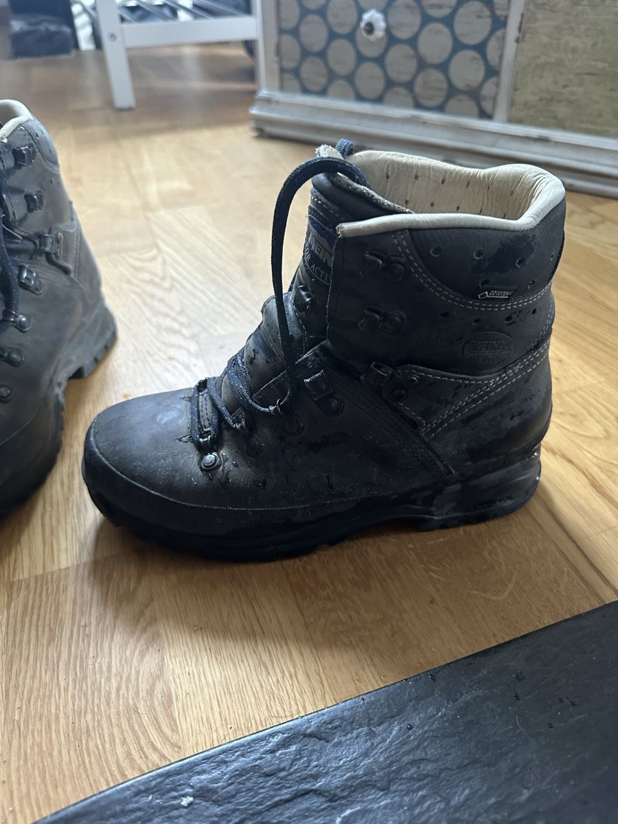 Meindl Damenschuhe: Meindl Wanderschuhe Gore-Tex, Gr. 38 - Top Zustand! – Gebraucht aus Basel von stephanie50 1