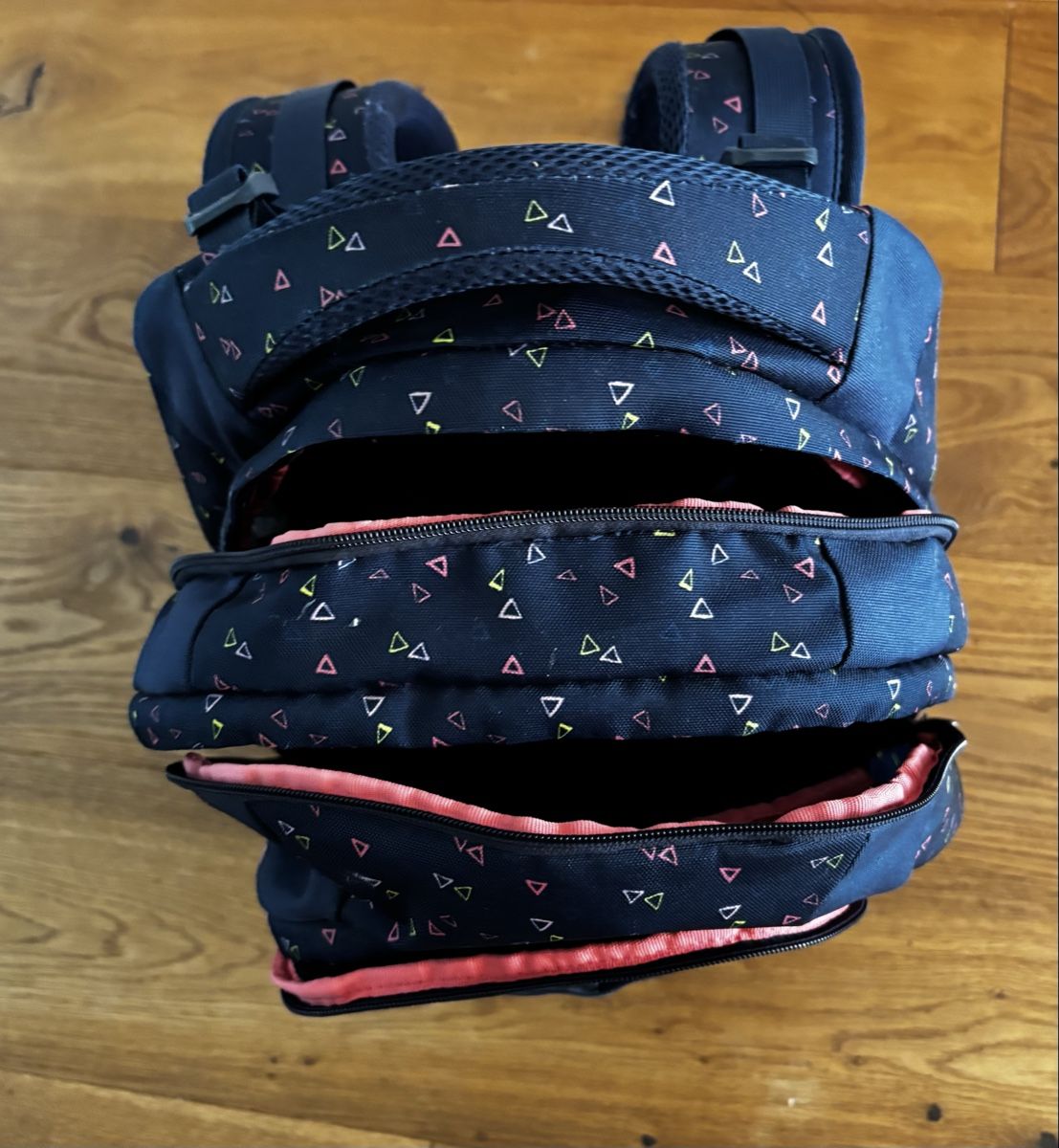 Satch Borse & Zaini: Satch Thek Rucksack dunkelblau – Usato da Benglen venduto da sunita82 2