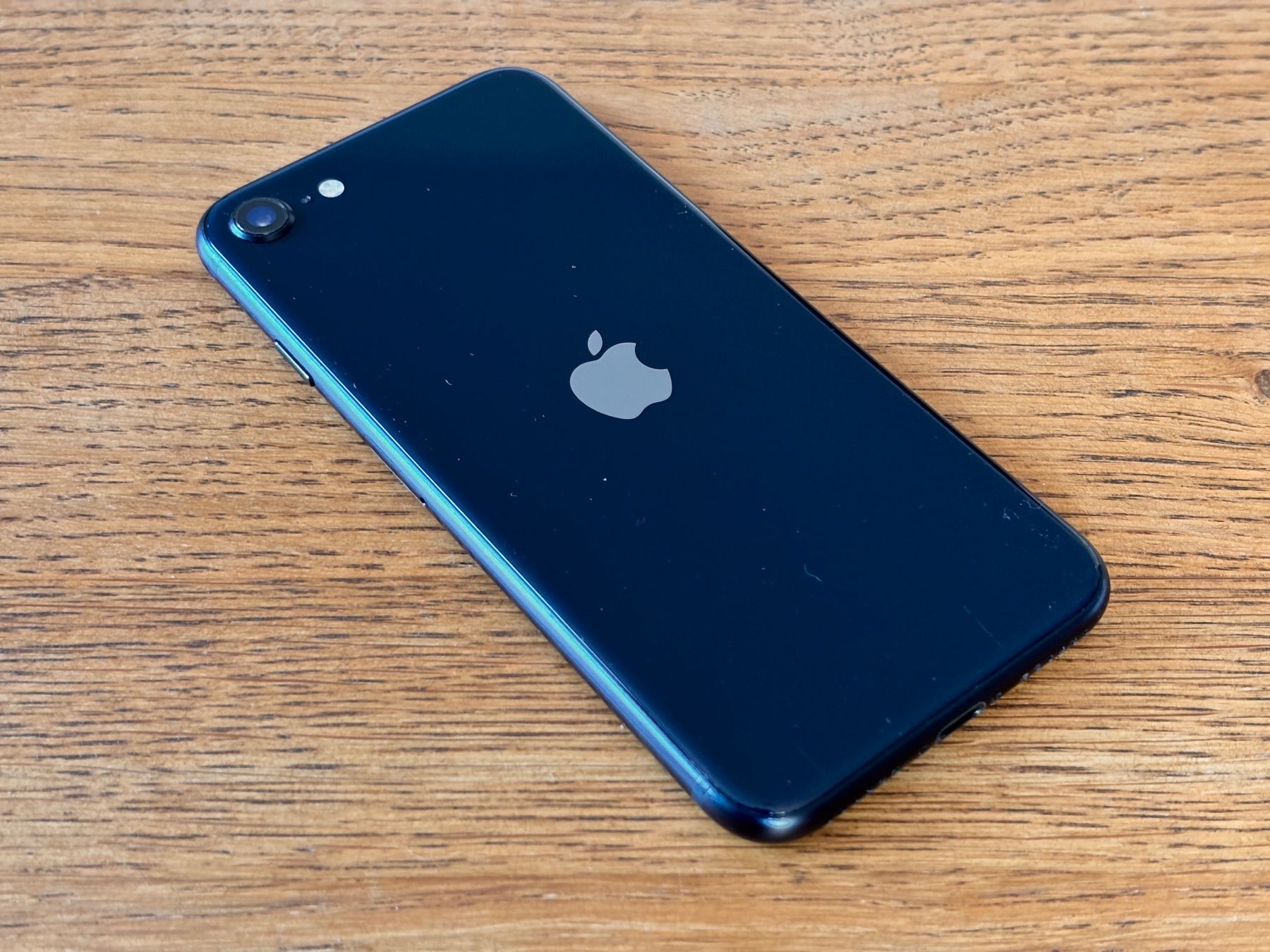 Apple Portables: iPhone SE 3. Generation – D'occasion à Würenlingen par Patschua 3