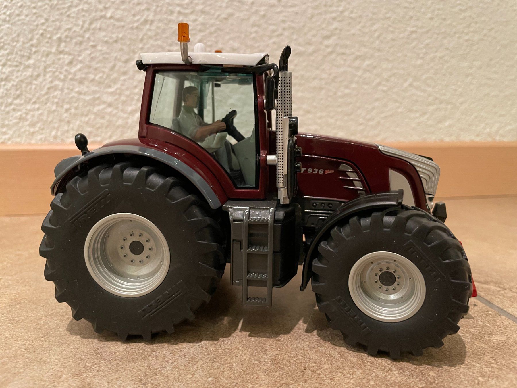 Fendt Trattori: SIKU Fendt 936 Vario – Nuovo e nell'imballaggio originale da Kreuzlingen venduto da Stefan1150 2