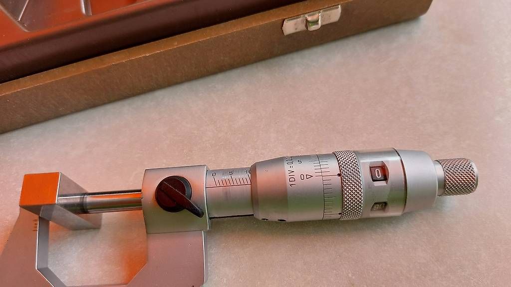 Tesa Misurare: TESA MASTER Set Mikrometer & Schiebelere mit Uhr Swiss – Usato da Hinteregg venduto da Amerizium 1