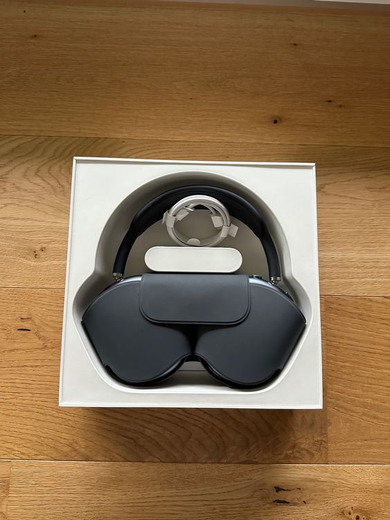 AirPods Max 2024 USB C 2