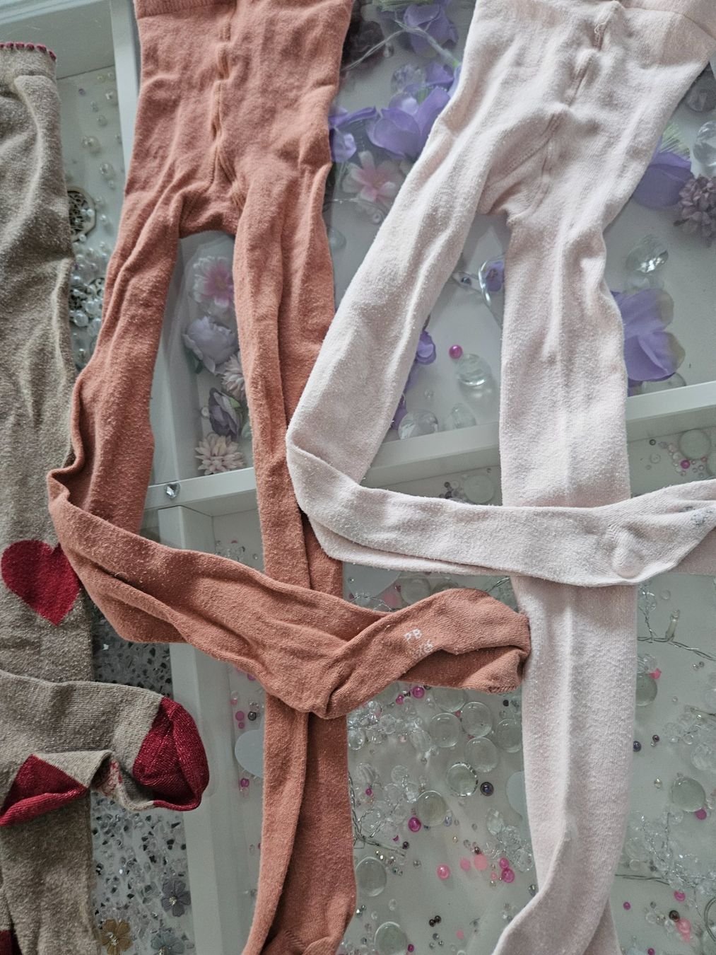 Lotti & Set di vestiti: 4 Paar Kinderstrumpfhosen gemischt – Usato da Unterägeri venduto da Sleepbear 2