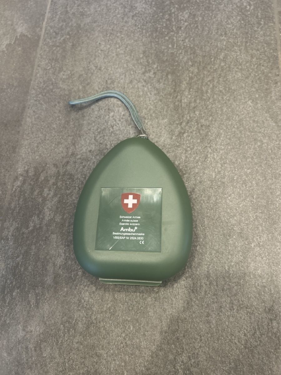 Appareils médicaux: Beatmungsmaske Ambu / schweizer Armee – Neuf (Voir description) à Wolfhausen par mar_6lw2