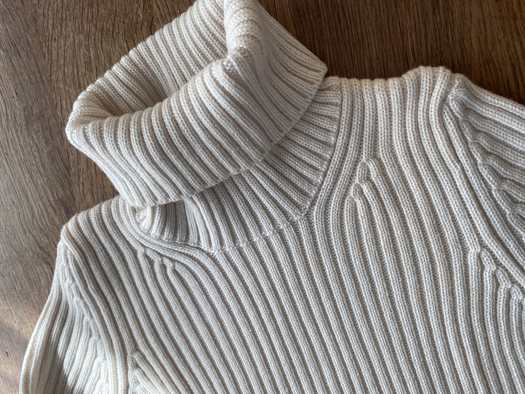 Prada Maglioni & Felpe: *PRADA* PULLOVER/ROLLKRAGENPULLOVER ca. S/M ecrù Strickpulli – Usato da Frauenfeld venduto da Boldi46 2