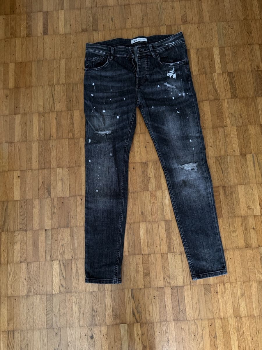Zara Jeans: Jeans Zara Schwarz – Usato da thun venduto da antonio.guido
