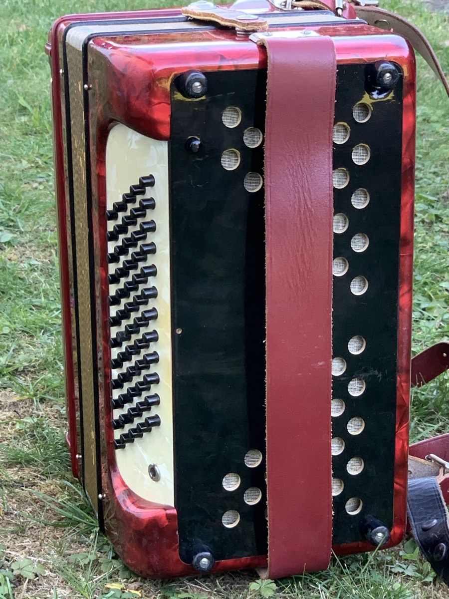 Hohner Musikinstrumente: Akkordeon HOHNER „Piccolo“ – Gebraucht aus Wangen b. Olten von Finolino28 3