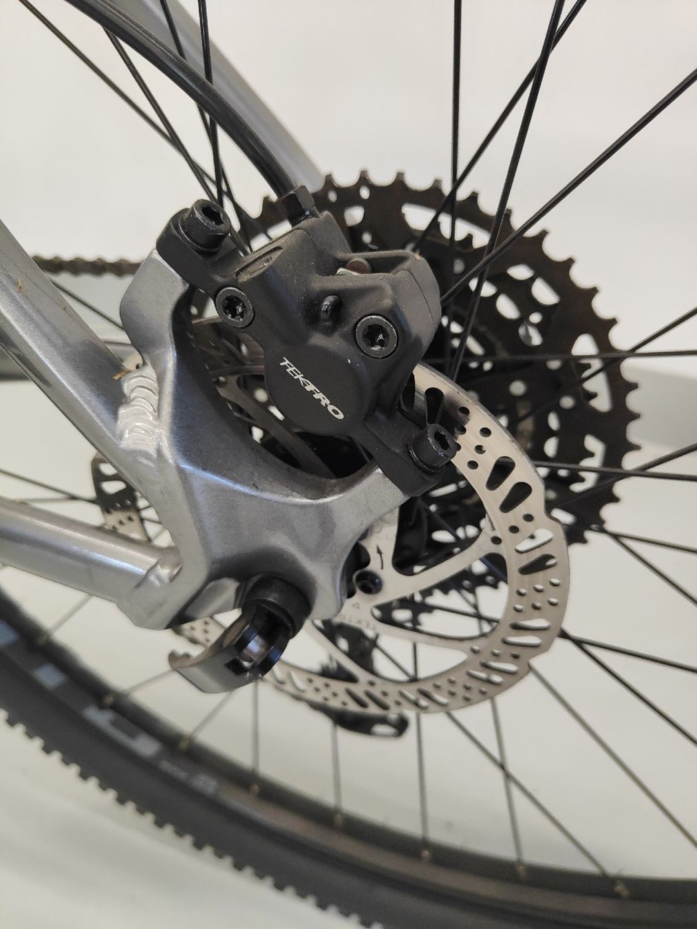 Jamis Velos: MTB Jamis mit Scheibenbremsen und Federgabel – Gebraucht aus Ennetbühl von Hmorgen1