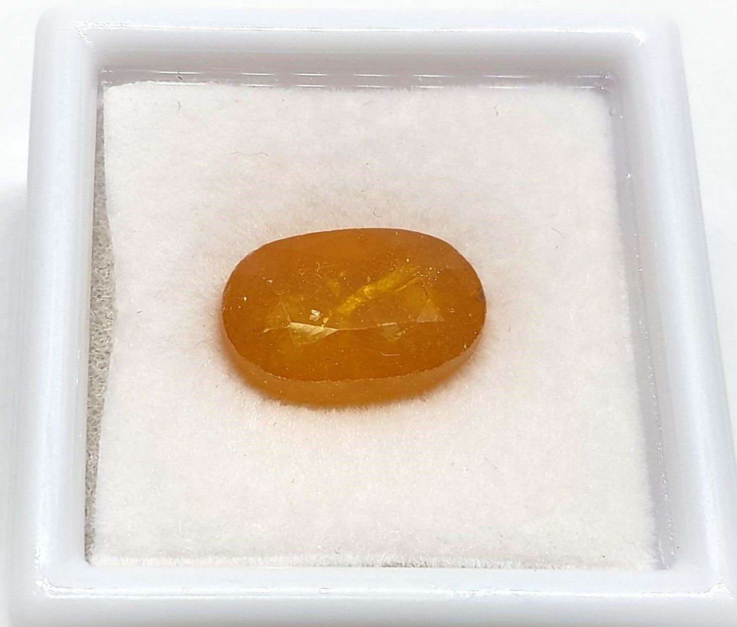 Edelsteine: Saphir jaune LGF 4.81 ct - Valeur 90.- Fr – Neu (gemäss Beschreibung) aus Grimisuat von Valgem