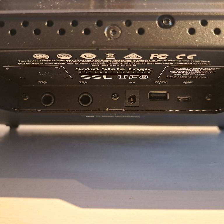 Systèmes de contrôle: Solid State Logic UF8 – D'occasion à Bonstetten par tonalent 3