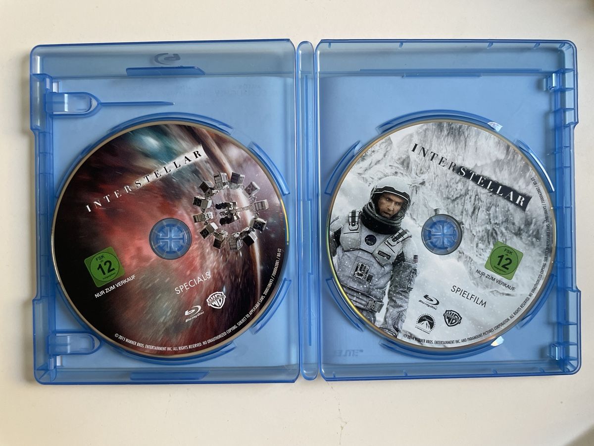 Tutti i DVDs: Interstellar Blu-ray Film disc + Specials – Usato da Zürich venduto da Ali-Olmi 2