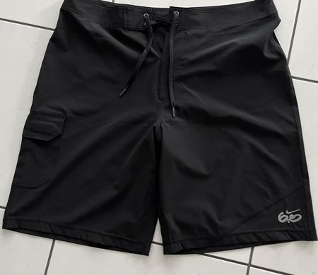 Nike 6.0 Boardshorts Gr. 36 schwarz Badeshorts