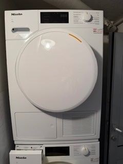 Miele Waschmaschinen: Wäscheturm MIELE – Gebraucht aus Neuenegg von Lovane 2