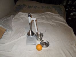 Living Nostalgia Lever orenge juicer silber