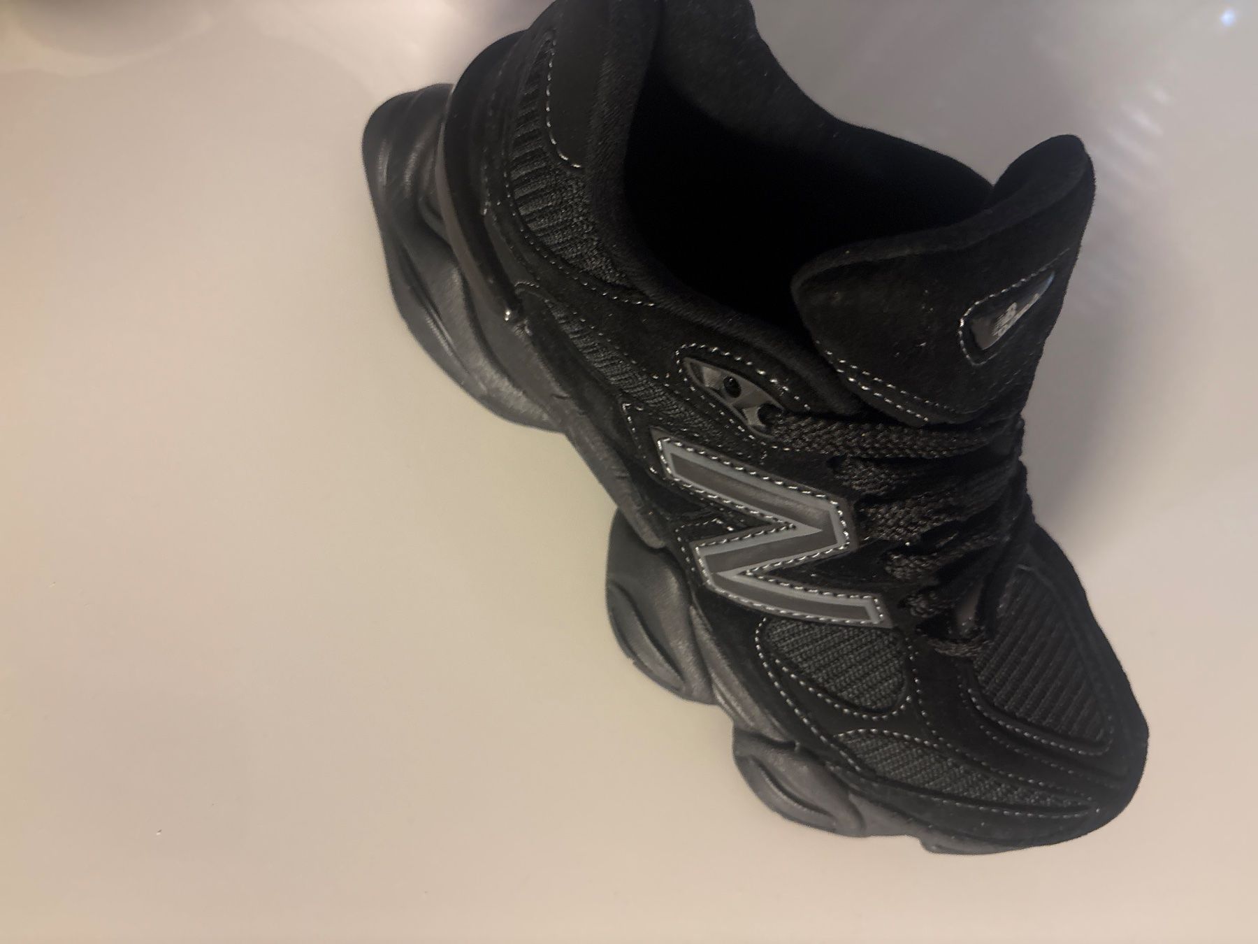 New Balance Chaussures hommes: NB neuve – Neuf (Voir description) à Lausanne par okb_m97q 3
