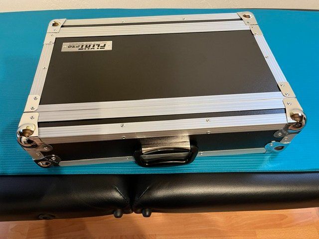 Musikinstrumente: Flighcase avec accordeur – Neu (gemäss Beschreibung) aus Vicques von D2r2 1