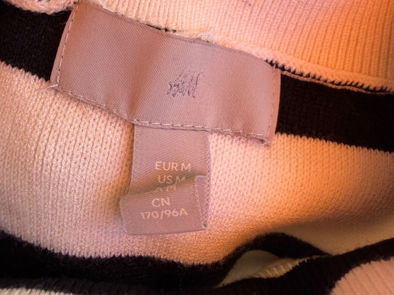 H&M Pulls & Sweat-shirts: H&M Winter Pullower (Warm mit 95 % Wolle) /Gr. M – D'occasion à Cugnasco par tizianaq 5