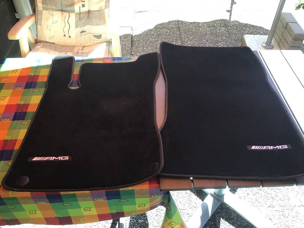 Tappetini fitness: Vend tapis de sol de Mercedes 35 GLB  AMG – Usato da Les Haudères venduto da YolandeA