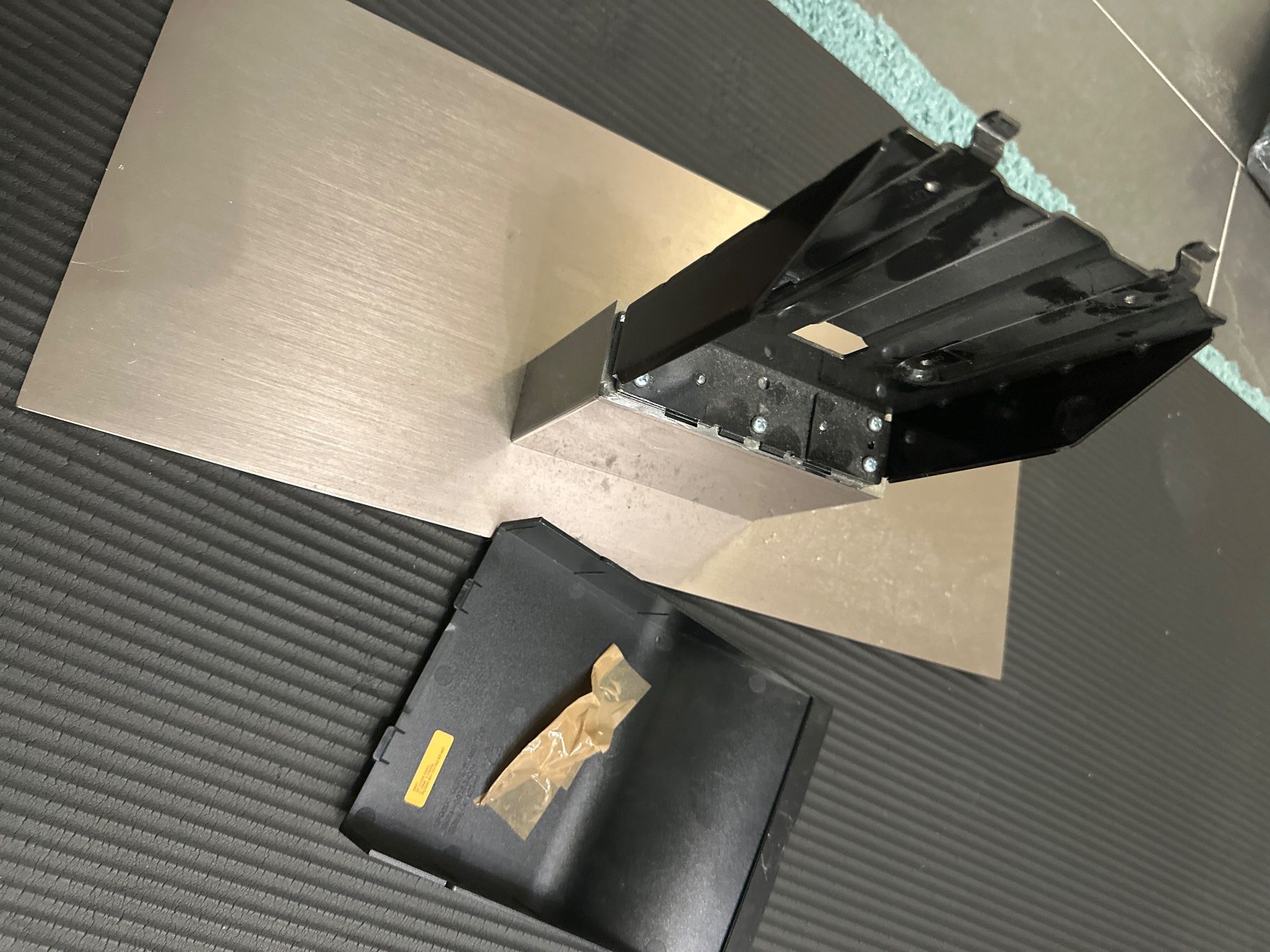 Samsung Supporti a parete: TV Ständer / Fuss – Usato da Untersiggenthal venduto da cel_qtr2 3