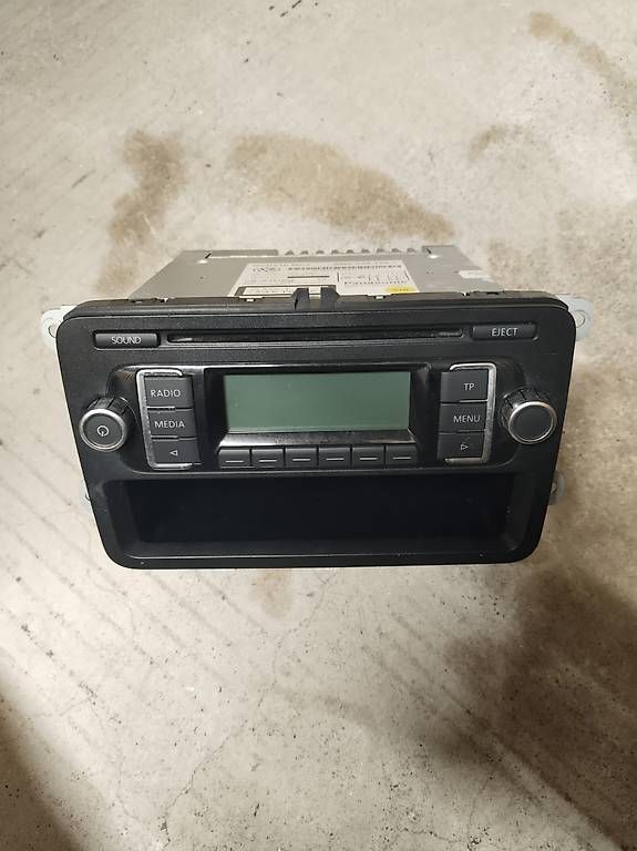 Panasonic Radio: VW CD Autoradio – Usato da Dulliken venduto da jev_v2cz