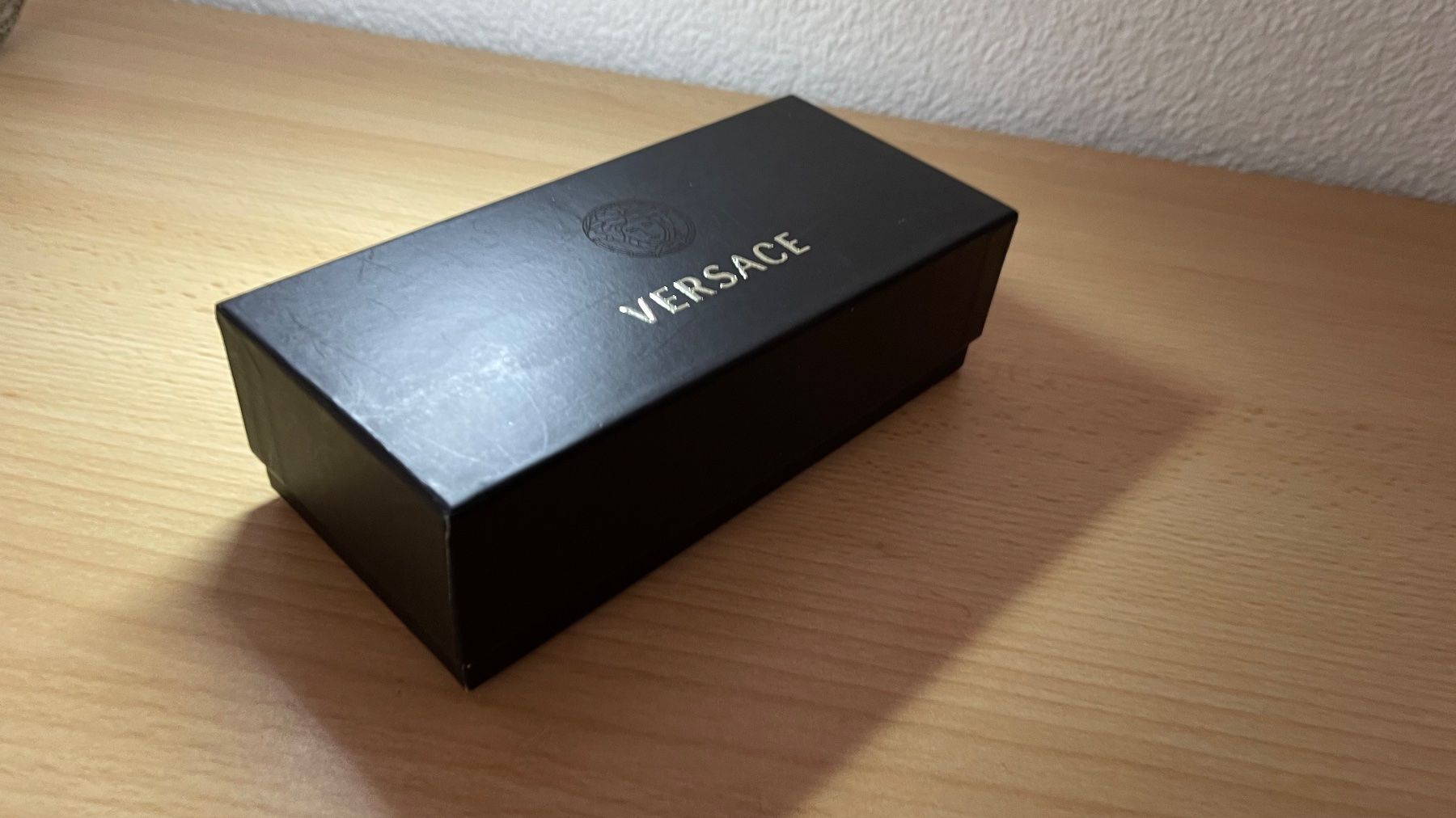 Versace Sonstige Kleidung & Accessoires: VERSACE Etui Brillenetui Original 17x8cm – Neu (gemäss Beschreibung) aus Kölliken von Prscoo 1
