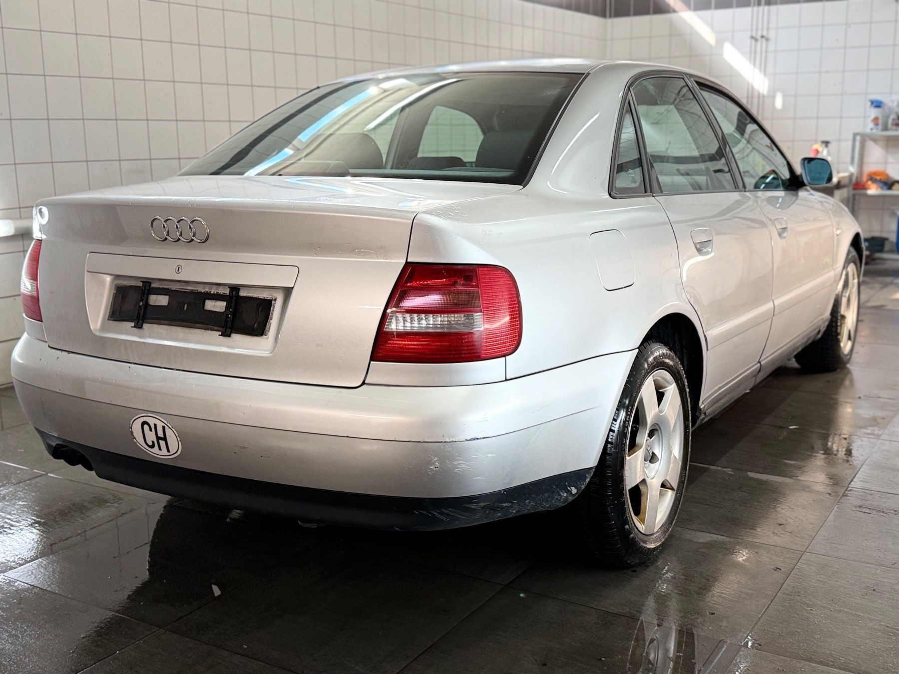 Audi Automobili: Audi A4 1.8 T/MFK 16.01.2026 / Automat – Usato da wallisellen venduto da c.c.nikola.c.c 3