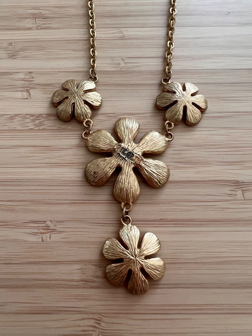 Catenine: Floral pendant necklace – Usato da Genève venduto da Ballpencase 2