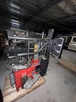 Reifen- und Auswuchtmaschine