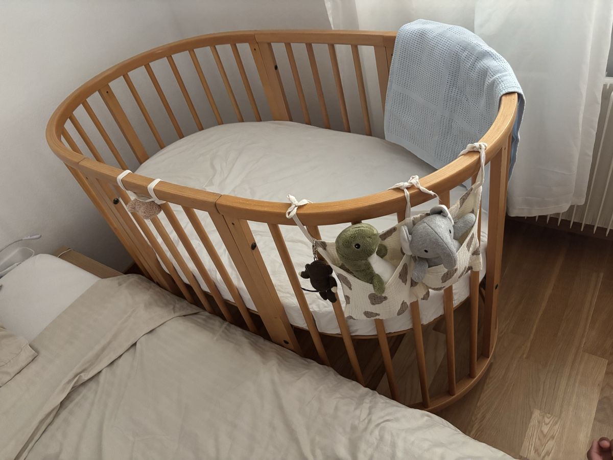 Lits: Stokke sleepi – D'occasion à Wabern par sun_dgv9