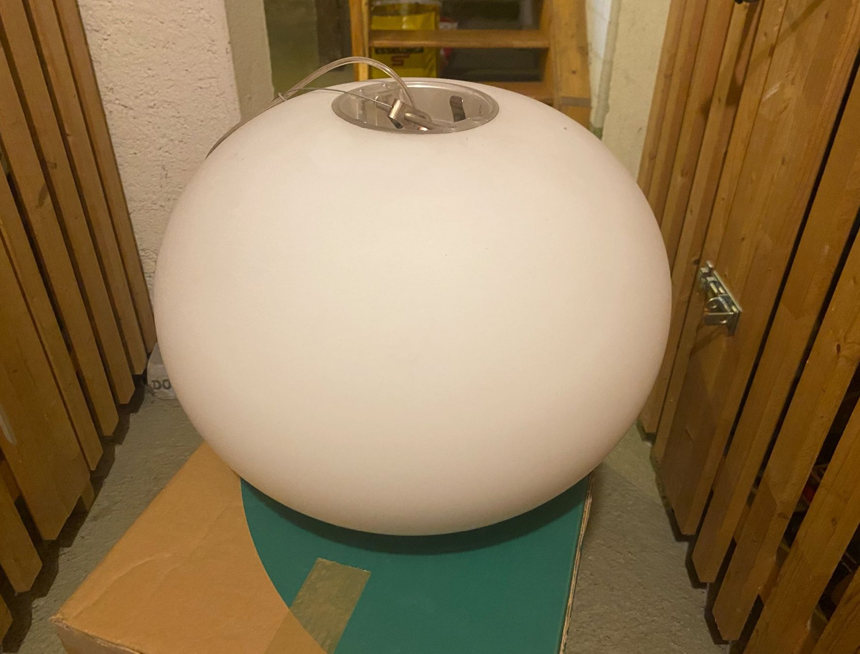 Flos Lampade: FLOS Glo-Ball Suspension 2_45cm – Usato da Rudolfstetten venduto da Art_brno