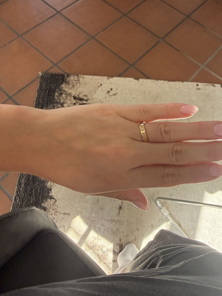 Cartier Anelli: Cartier Love Ring Kleines Modell – Usato da Schwerzenbach venduto da Cscollazo 2