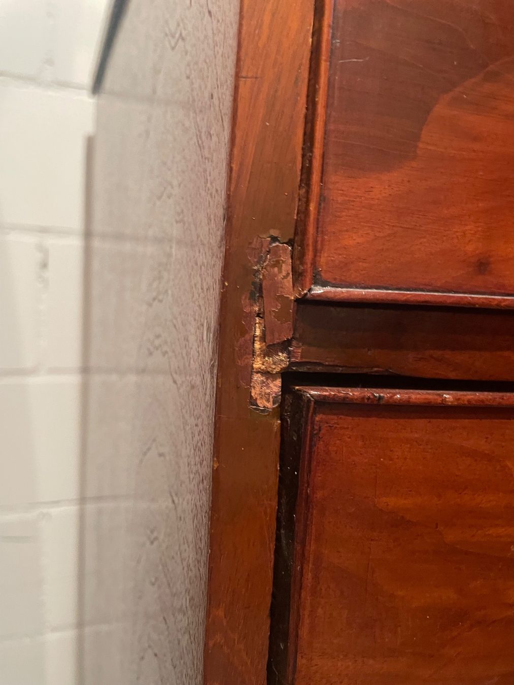 Commodes: Antike englische Kommode - wunderschöne Form – D'occasion à Meilen par Amandes 2