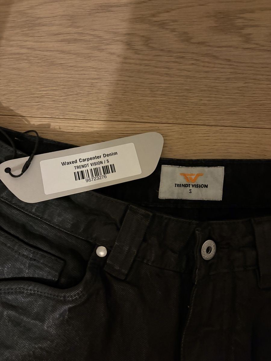 Trendt Vision Jeans: Schwarze waxed carpenter Denim Grösse S – Nuovo e nell'imballaggio originale da Winterthur venduto da maz_mxc8 1