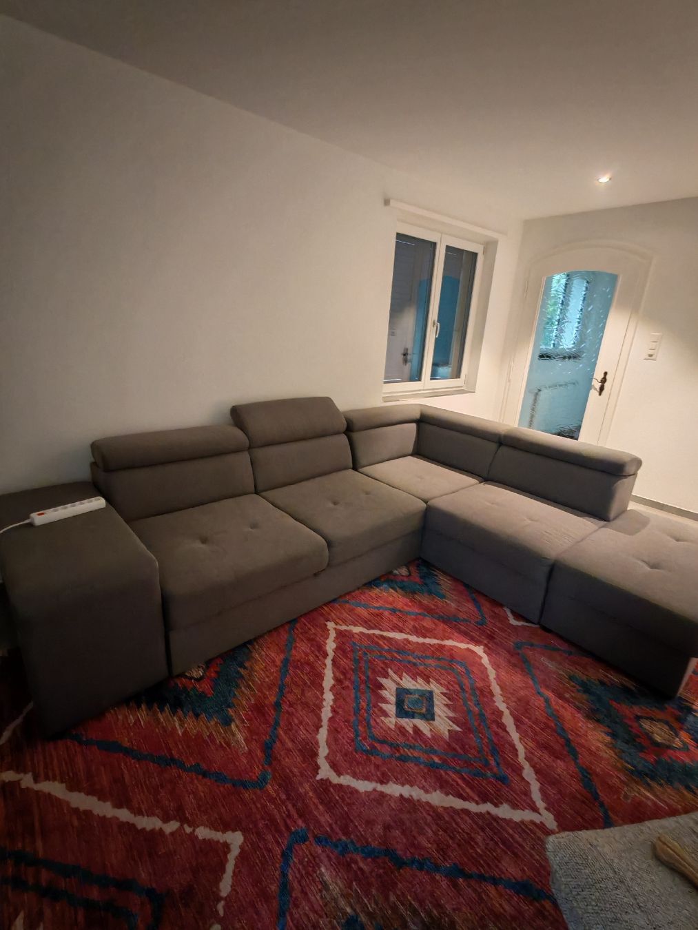 Conforama Sofas: Canapé d'angle 290x230cm – Neuf (Voir description) à Nidau par ale_lg5w