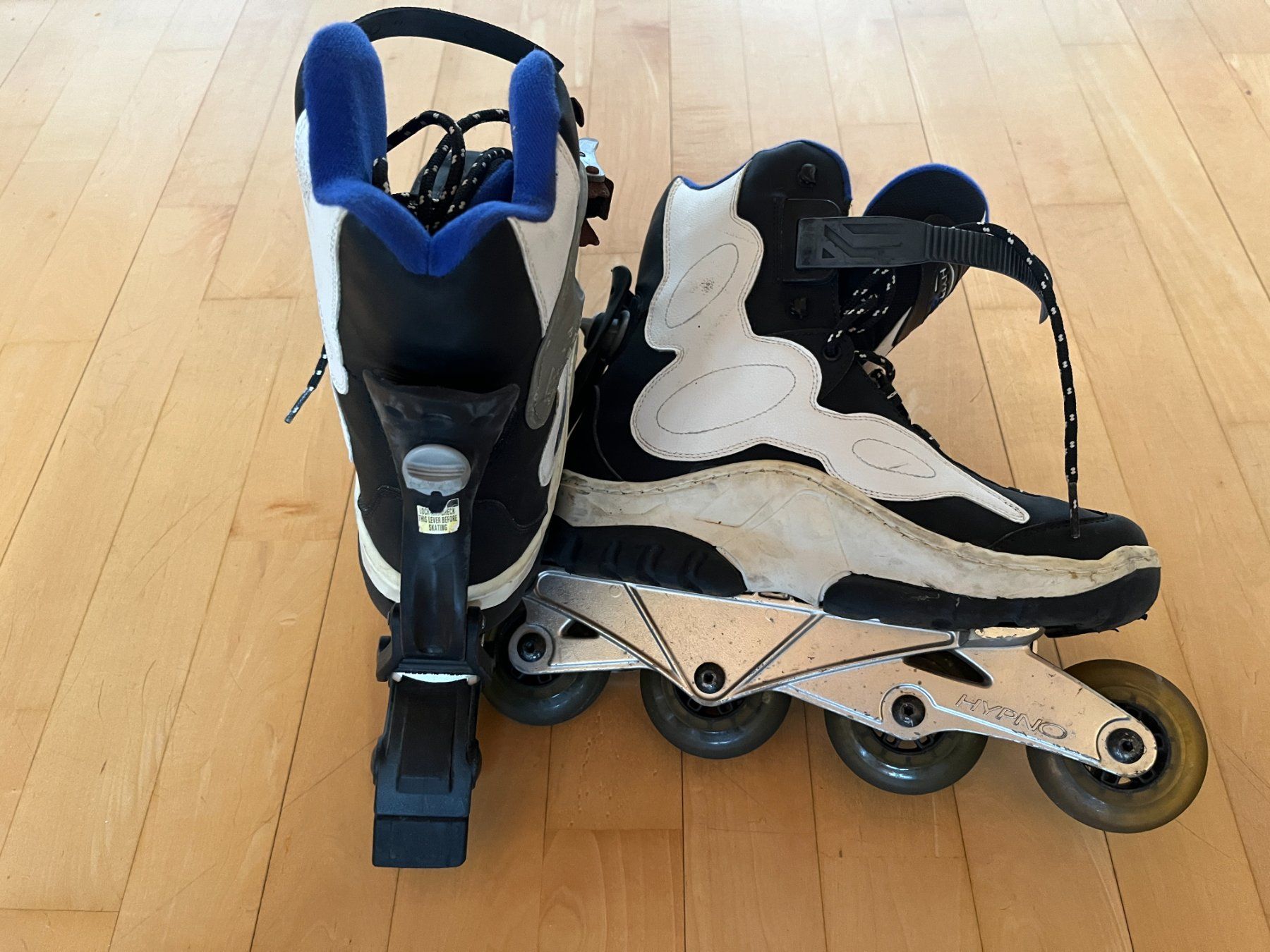 Pattini in linea & Pattini a rotelle: Rollerblades mit abnehmbaren Rollen Grösse 42 – Usato da Ostermundigen venduto da Schmiedi70 1