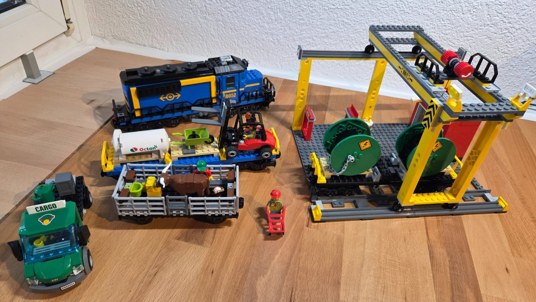Lego Baukästen: Lego City 60052 Cargo Train – Gebraucht aus Thun von Reda68