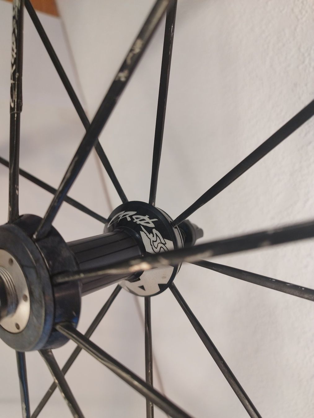 Mavic Ersatzteile: Mavic Cross Max 26inch  Vorderrad 790g – Gebraucht aus Lausanne von Oneclearshot 4
