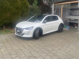 Peugeot 208 e Leasing Übernahme