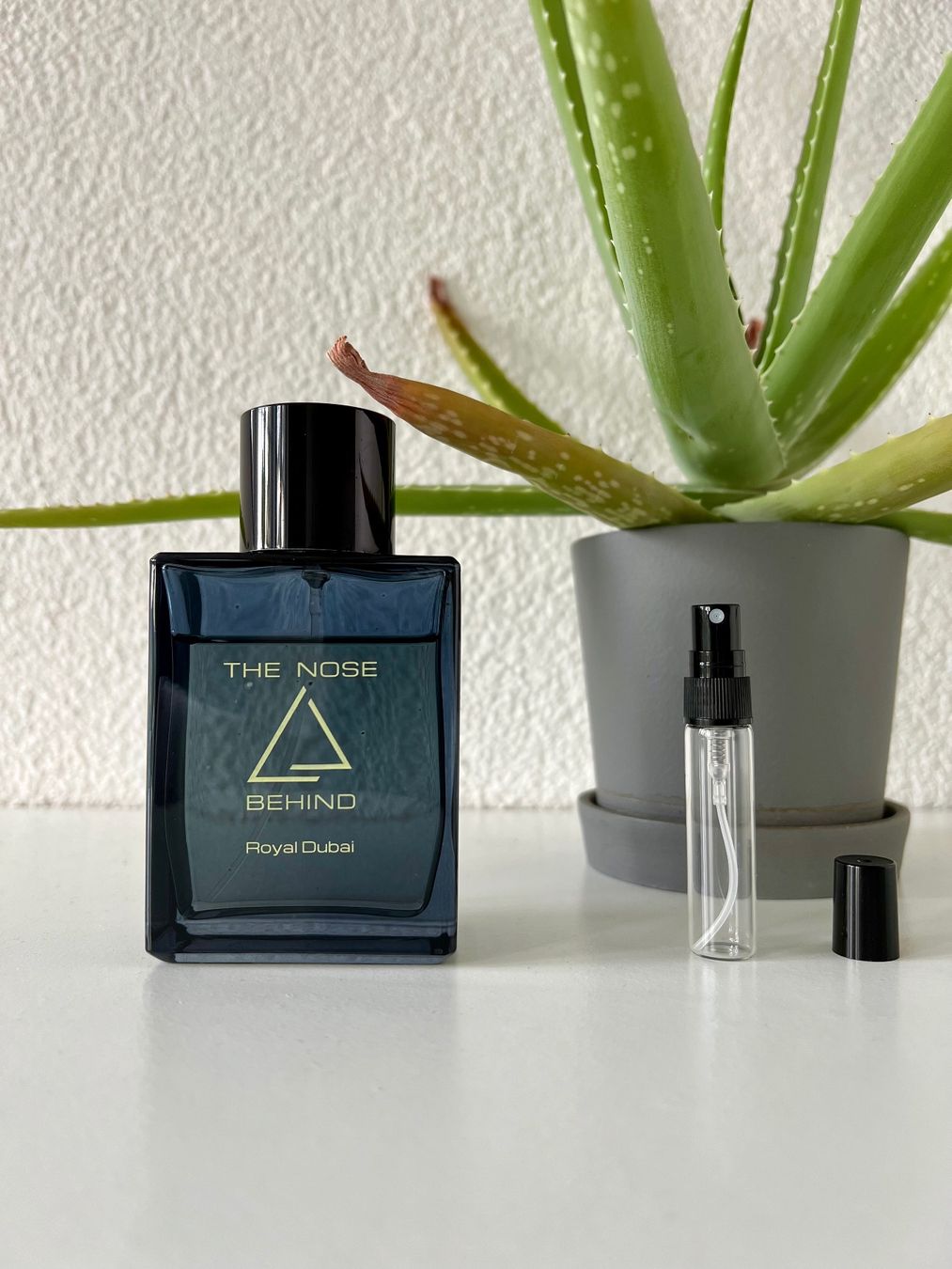 Profumi & Eau de Toilette: The Nose Behind Royal Dubai Extrait 5ml Abfüllung – Nuovo (secondo la descrizione) da St. Gallen venduto da Marcus1996