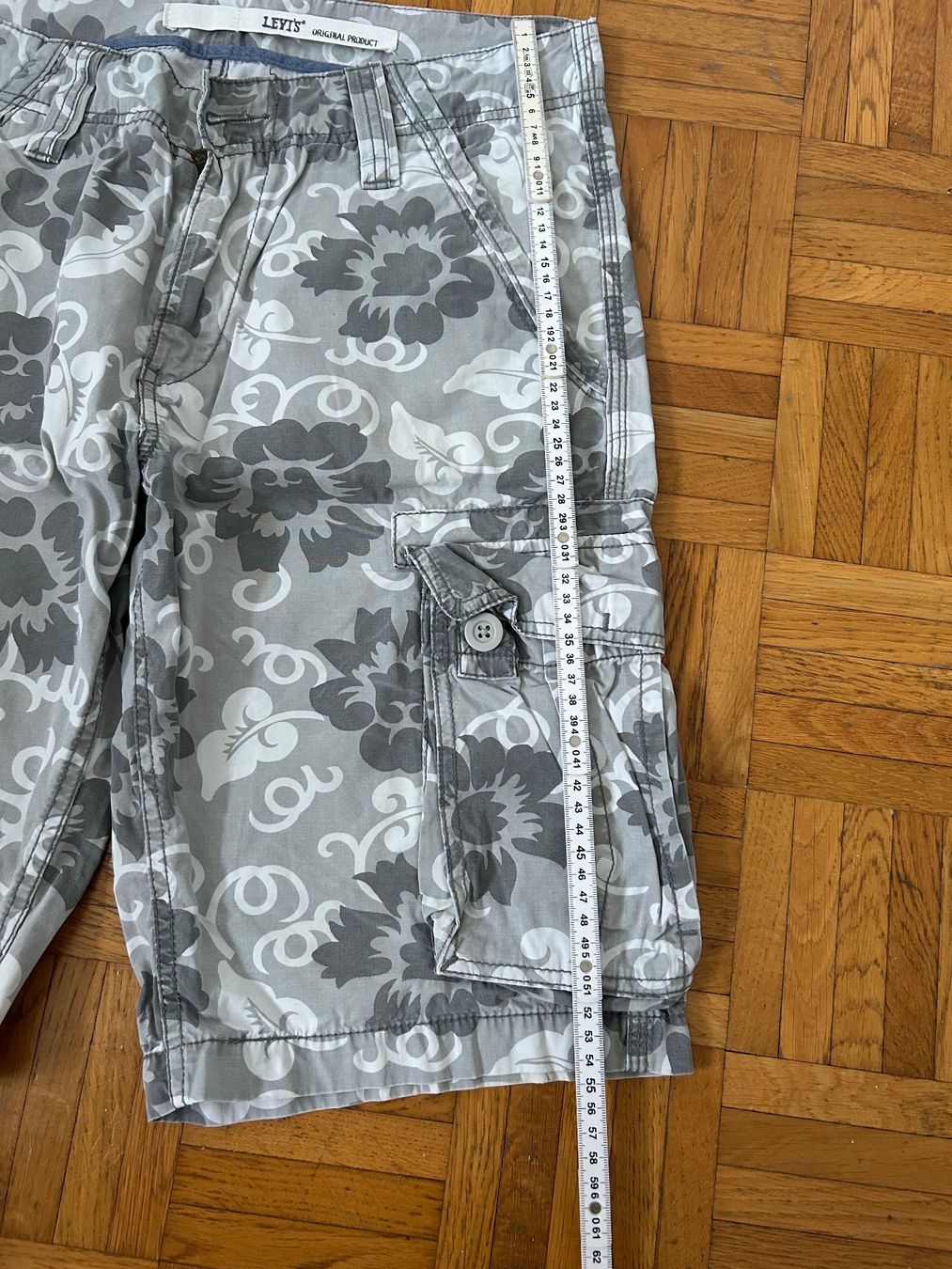 Levi's Hosen: Levis‘s Kurzehose Bermudas – Gebraucht aus Hittnau von Oracel 9