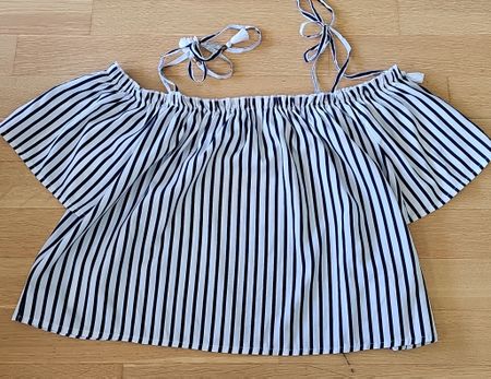 Haut bustier rayé bleu marine et blanc - Parfait pour l'été