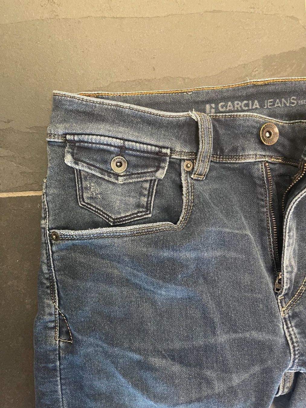 Pantaloni: Garcia Jeans Gr W27 / L32 / Gr 170 – Usato da Trin venduto da Plusminus2 1
