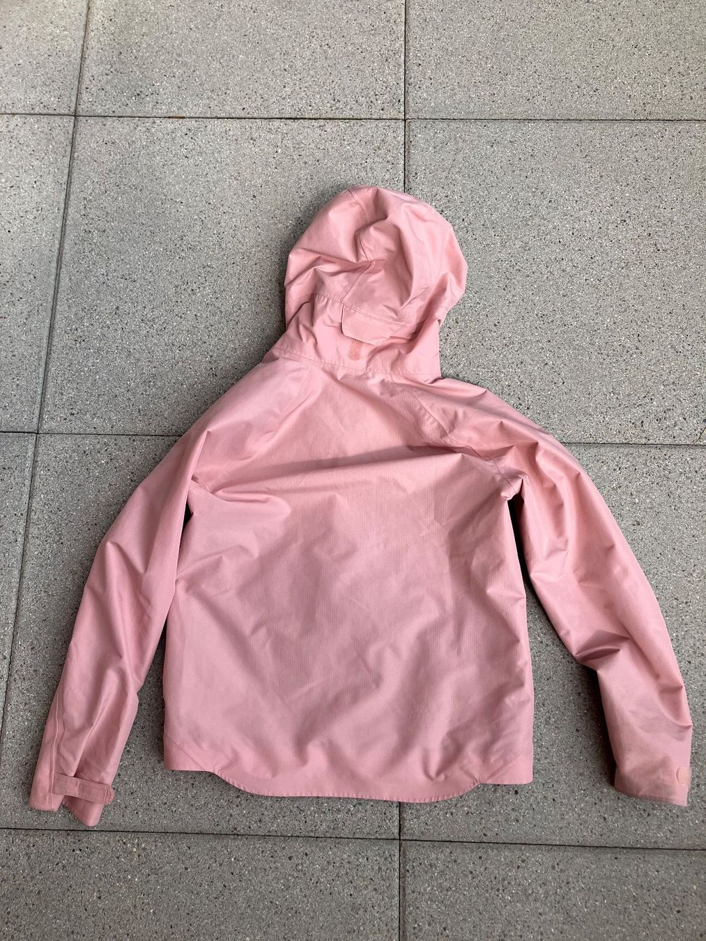 Decathlon Jacken & Mäntel: Regenjacke QUECHUA – Gebraucht aus Wichtrach von mryter01 1