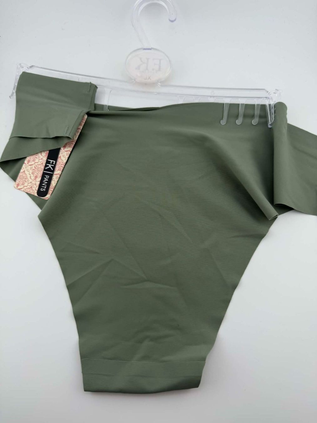 Sonstige Unterwäsche: Slip Gr. M, Grün, Neu – Neu und originalverpackt aus Riehen von edu_92w7 5