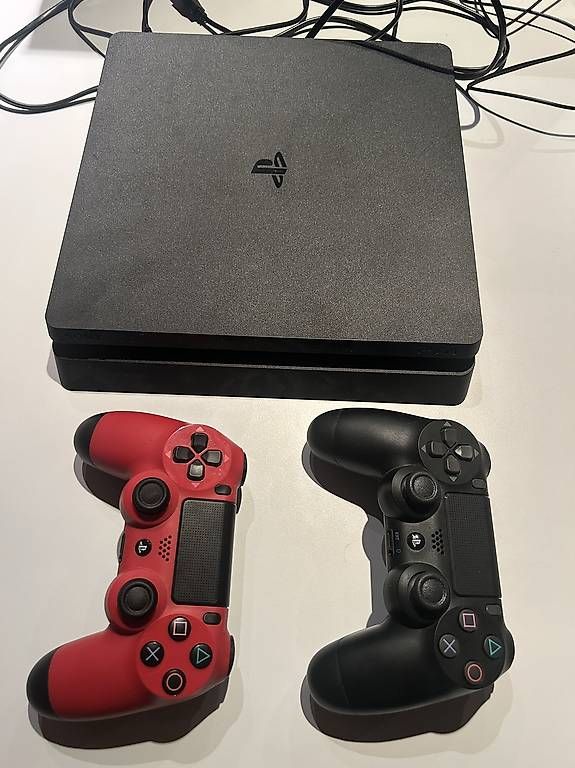 Sony Konsolen: Playstation 4 – Gebraucht aus Riedholz von SG_02