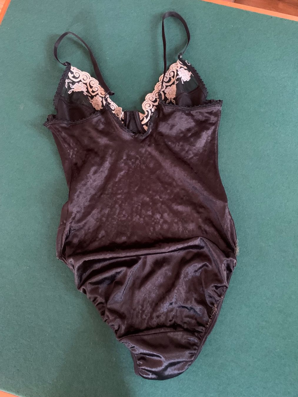 Sonstige Unterwäsche: Body BH Gr 75B – Gebraucht aus Interlaken von Bona55 3