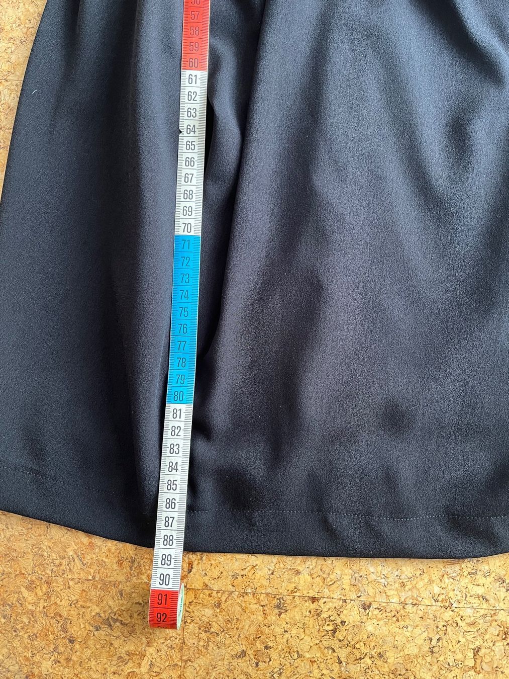 Benetton Vestiti: Benetton schwarzes Kleid S – Usato da Teufenthal AG venduto da Nanahu 5